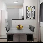 Casa Atilana Luxe Con Piscina Climatizada Privada,aire Acondicionado,terraza Privada E Independiente,wi-fi 普拉亚布兰卡